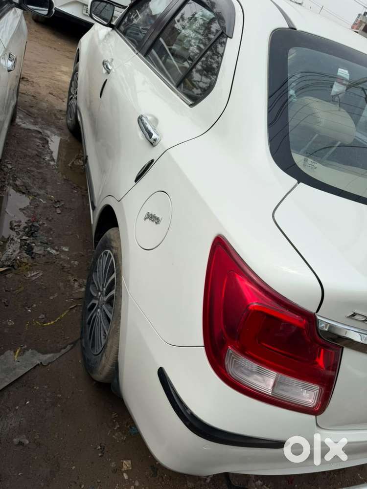 Maruti Suzuki Swift Dzire, 2022, Petrol