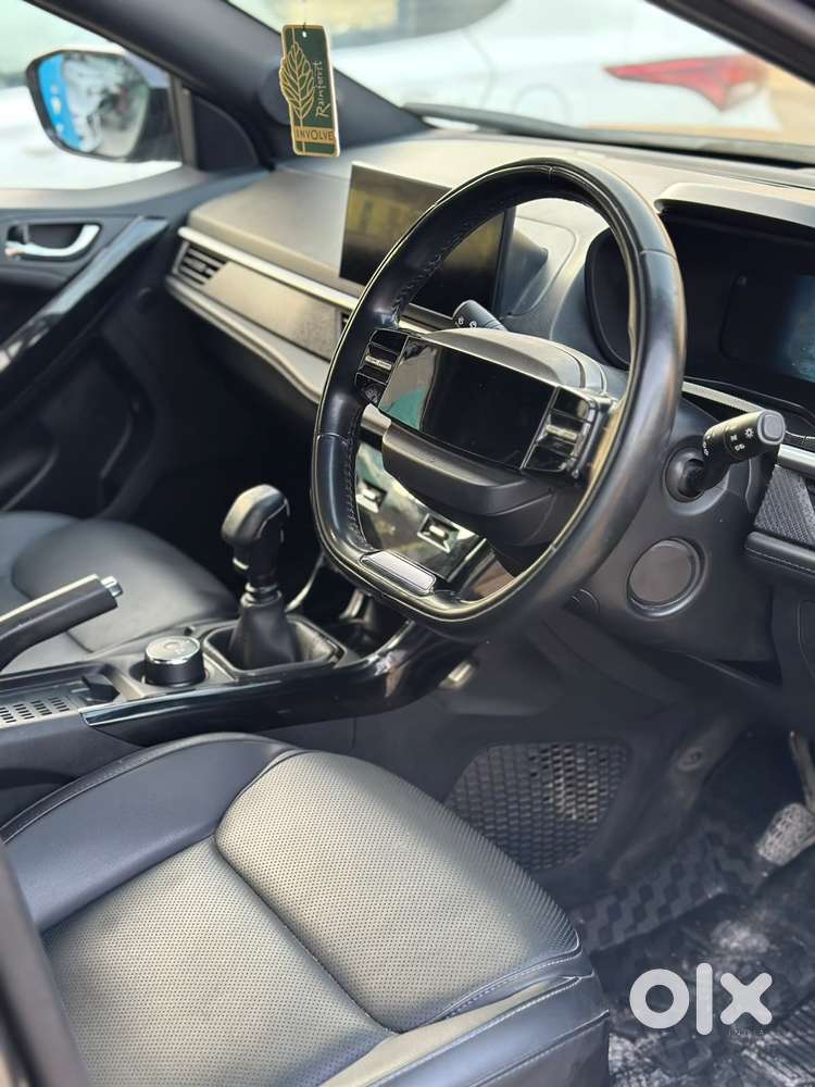 Tata Nexon, 2023, Petrol