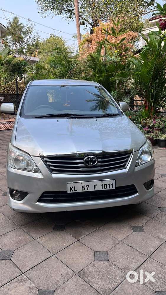 Toyota Innova 2012 Diesel 161000 Km Driven