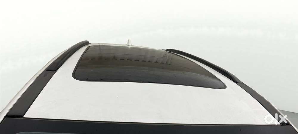 Mahindra Xuv700 2.2 Ax 7 Diesel At Luxury Pack Str Awd, 2022, Diesel