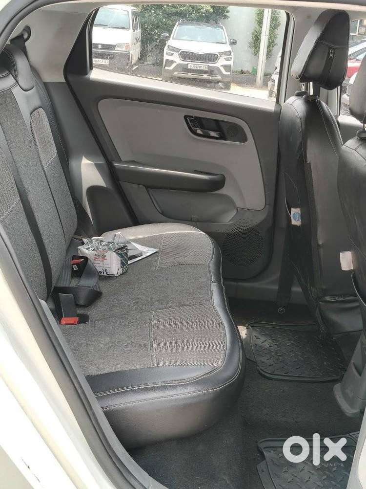 Tata Altroz 1.2 Xt, 2020, Petrol