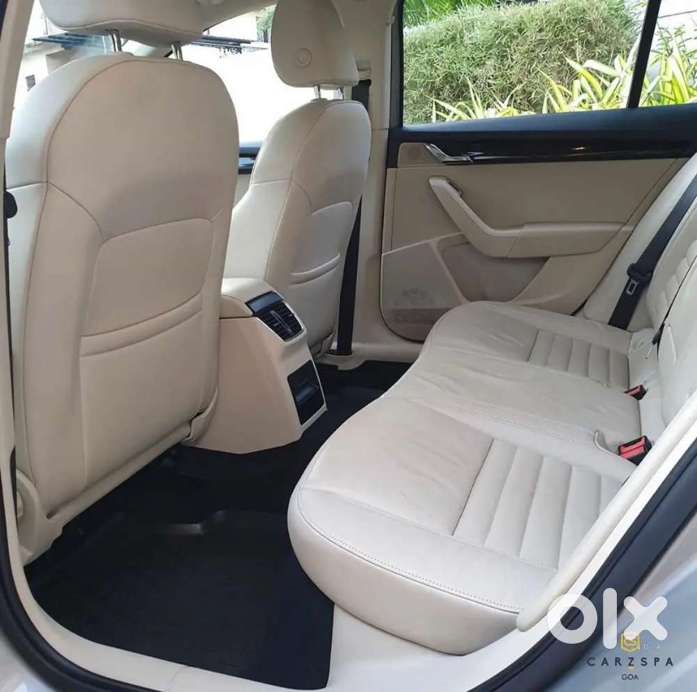 Skoda Octavia 2016 Petrol 124000 Km Driven