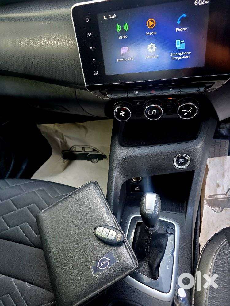 Nissan Magnite 1.0 Xv Premium Turbo Cvt, 2021