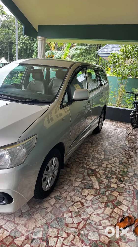 Toyota Innova Diesel 2015  Modal11600 Km Driven