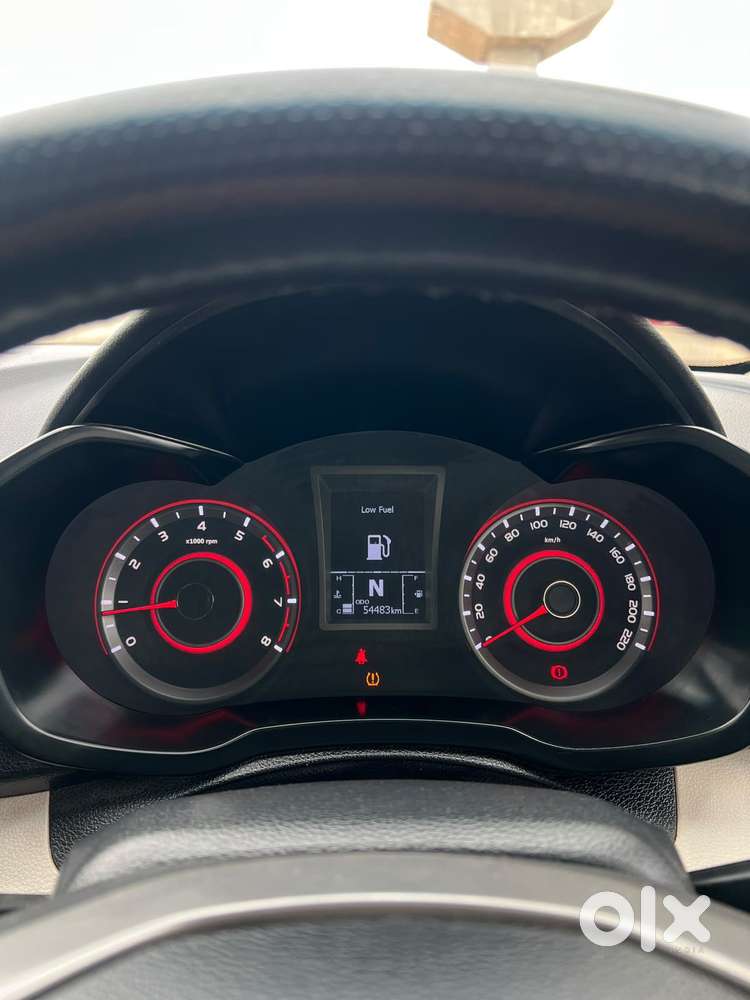 Mahindra Xuv300 W8, 2024, Petrol