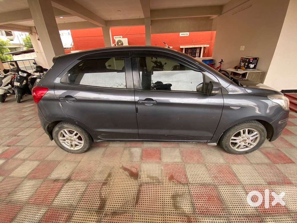 Ford Figo Petrol 2016