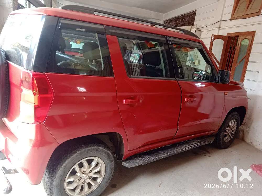 Mahindra Tuv300