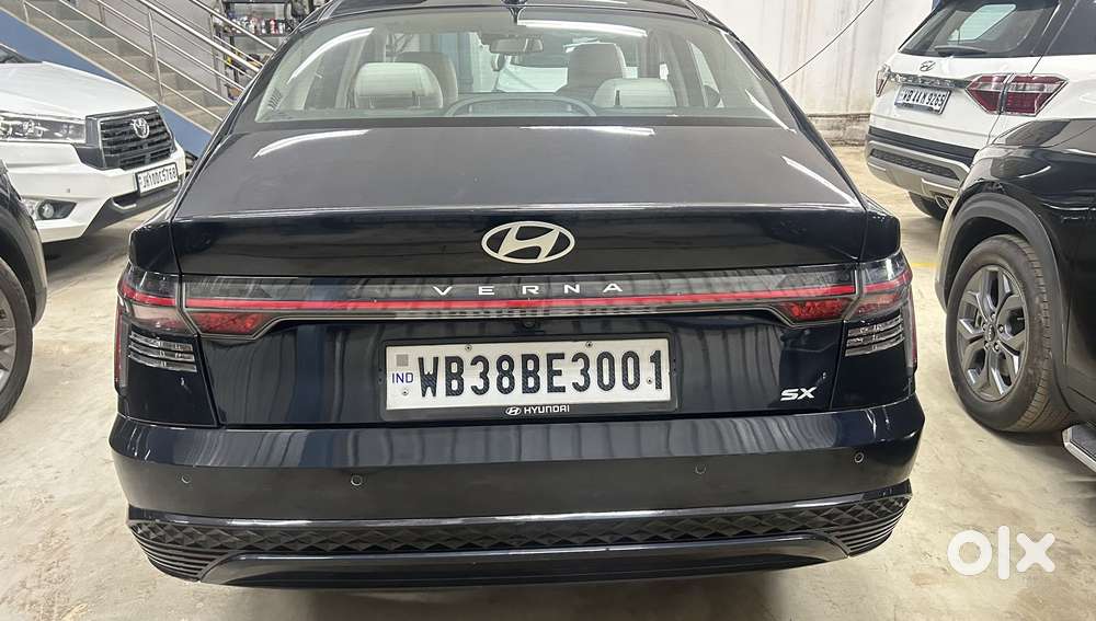 Hyundai Verna 1.5 Sx (o) Ivt, 2024, Petrol