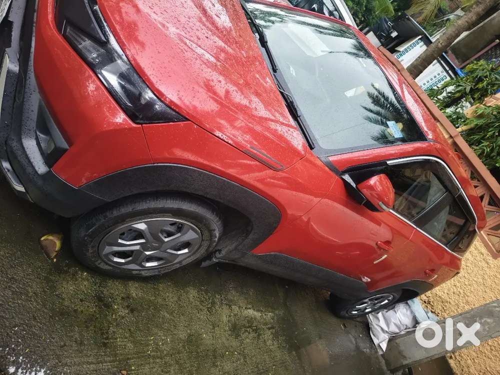 Maruti Brezza Lxi 2023 Petrol + Cng