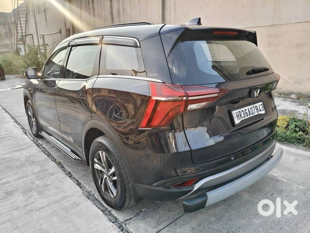 Mahindra Xuv700 2.0 Ax 5 Petrol Mt Str, 2024, Petrol