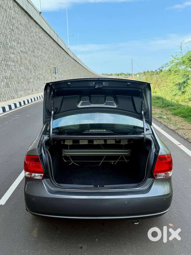 Volkswagen Vento 2010-2013 Petrol Highline, 2013, Petrol