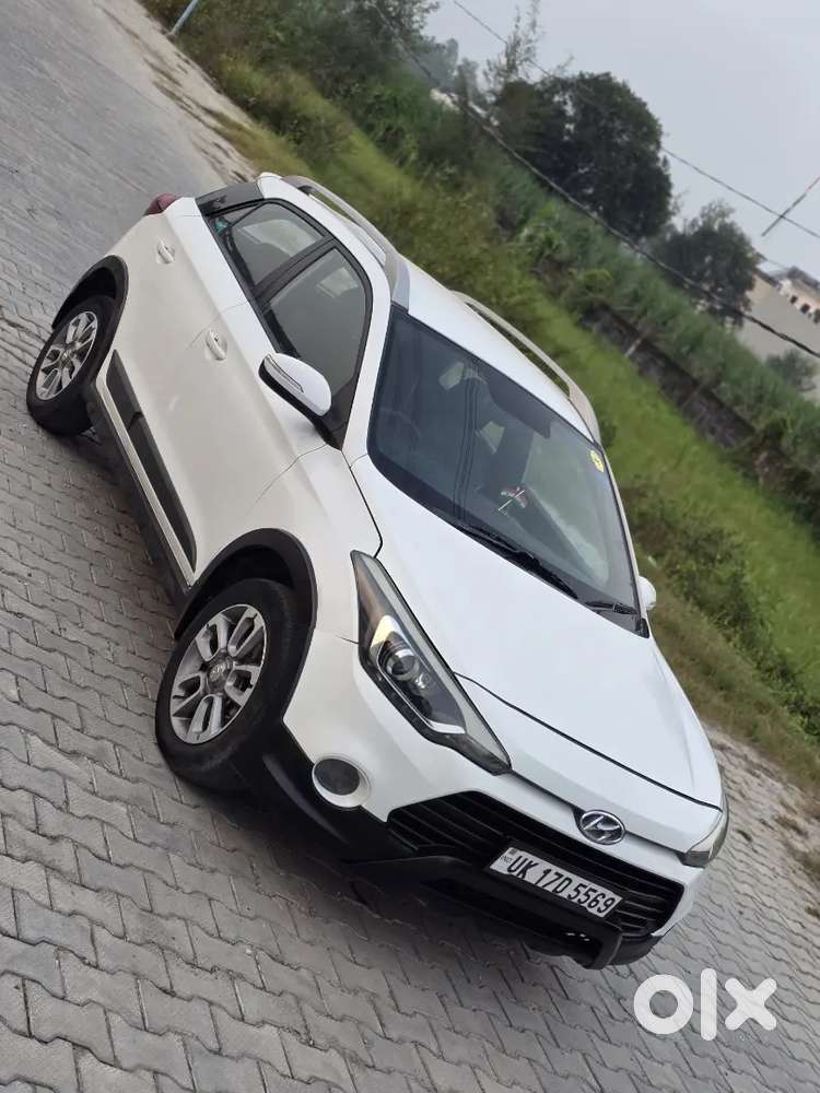 Hyundai I20 Active 
Petrol 
Full Insurance
Central Locking