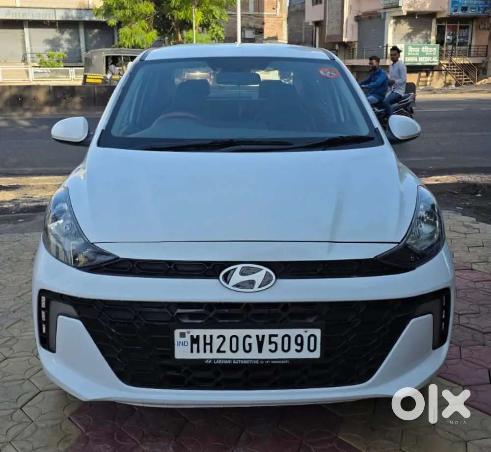 ¶¦ *hyundai Aura 1.2*¦ *
*petrol 
Mh20 Aurangabad Rto