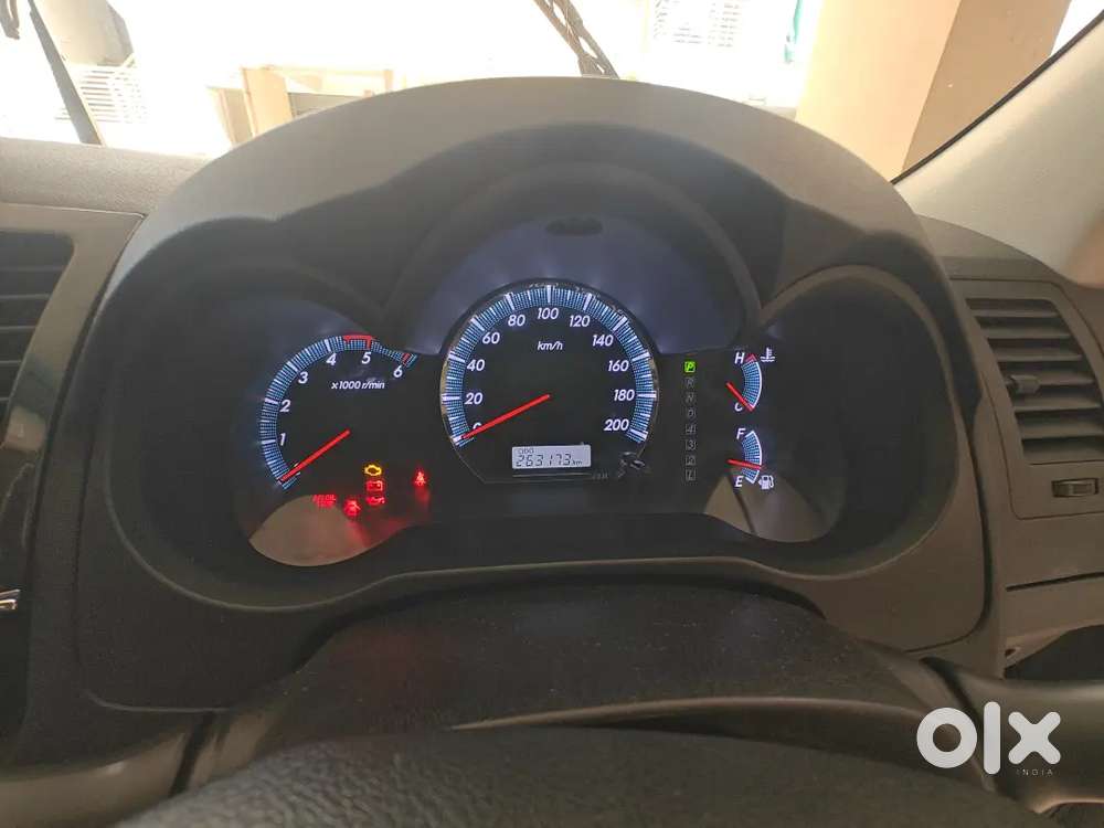 Toyota Fortuner 4*4 At 2015 Diesel Well Maintained With Company Record