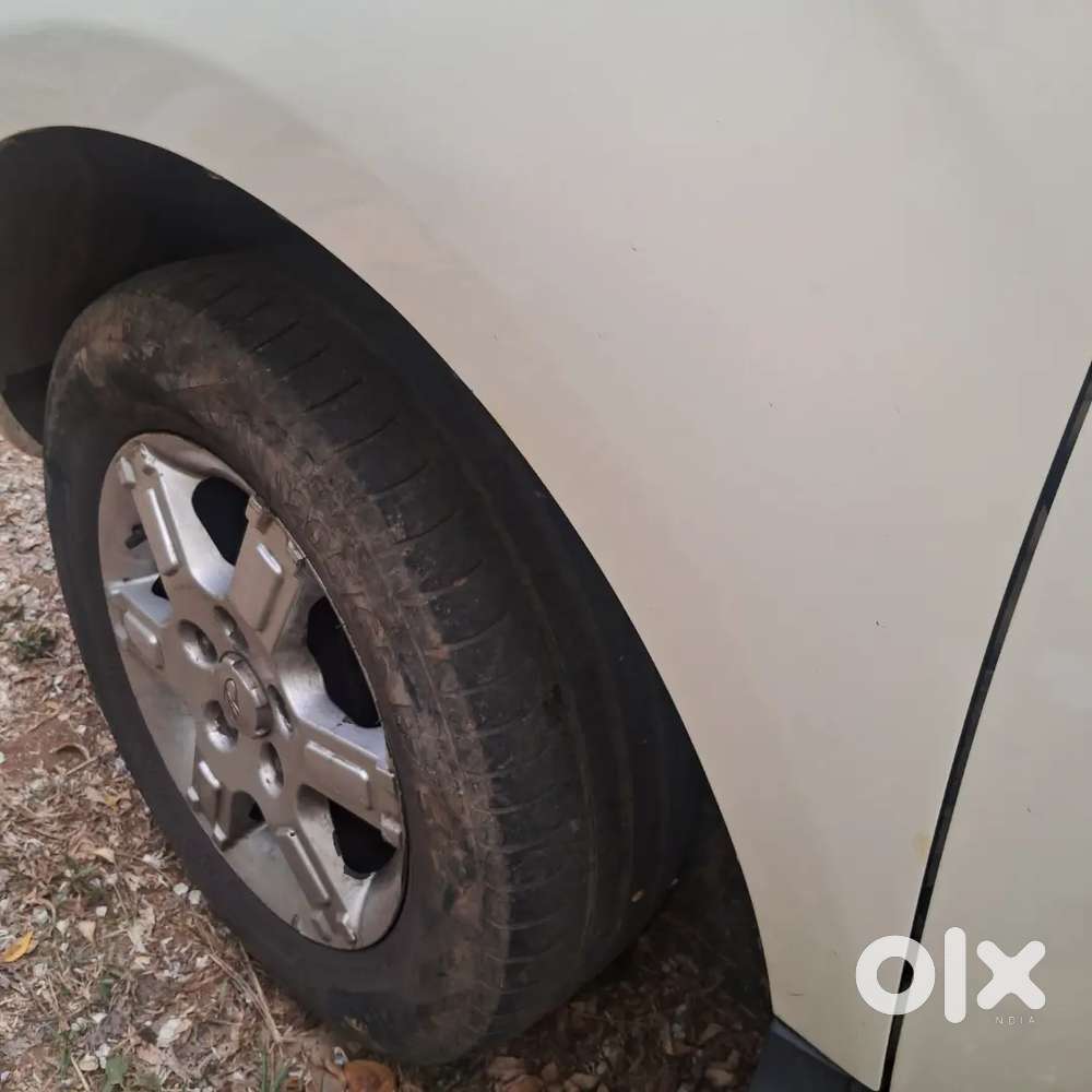 Mahindra Quanto 2012 Diesel 120000 Km Driven