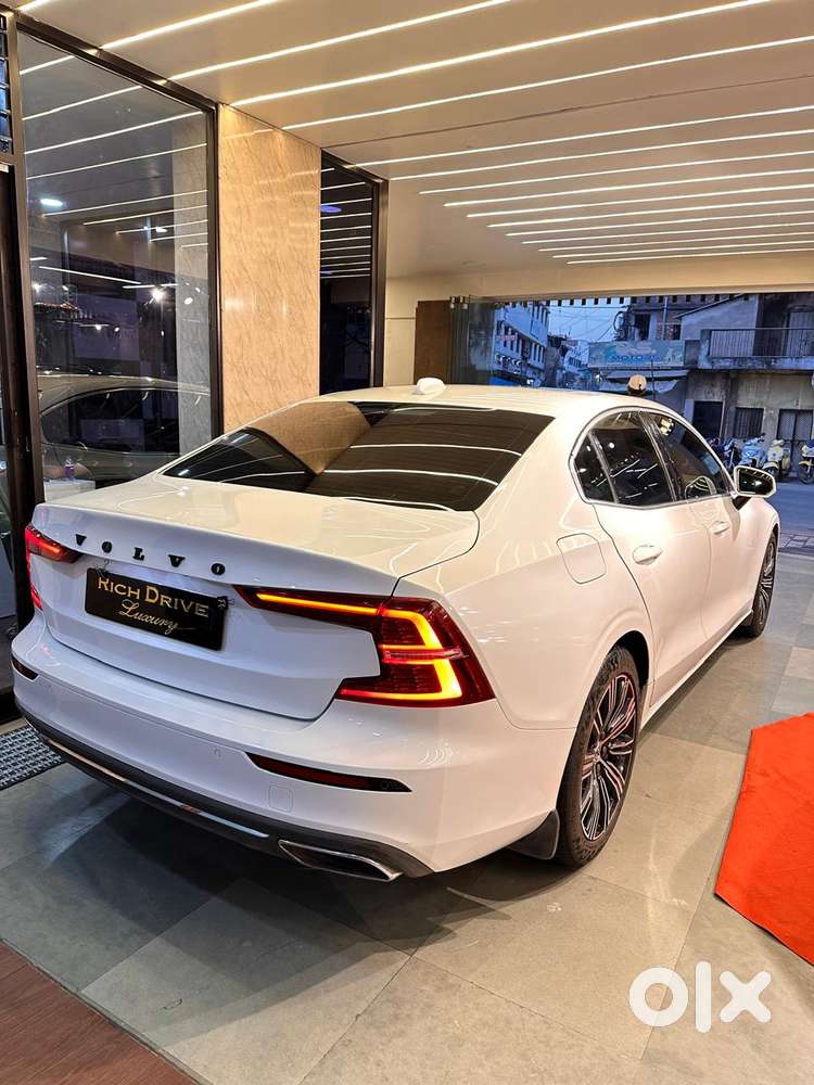 Volvo S60 T4 Inscription, 2021, Petrol