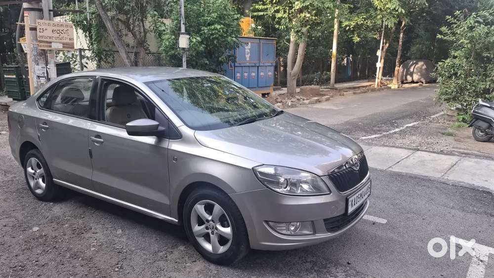 Skoda Rapid Elegance 1.6 Tdi Cr Manual, 2014, Diesel