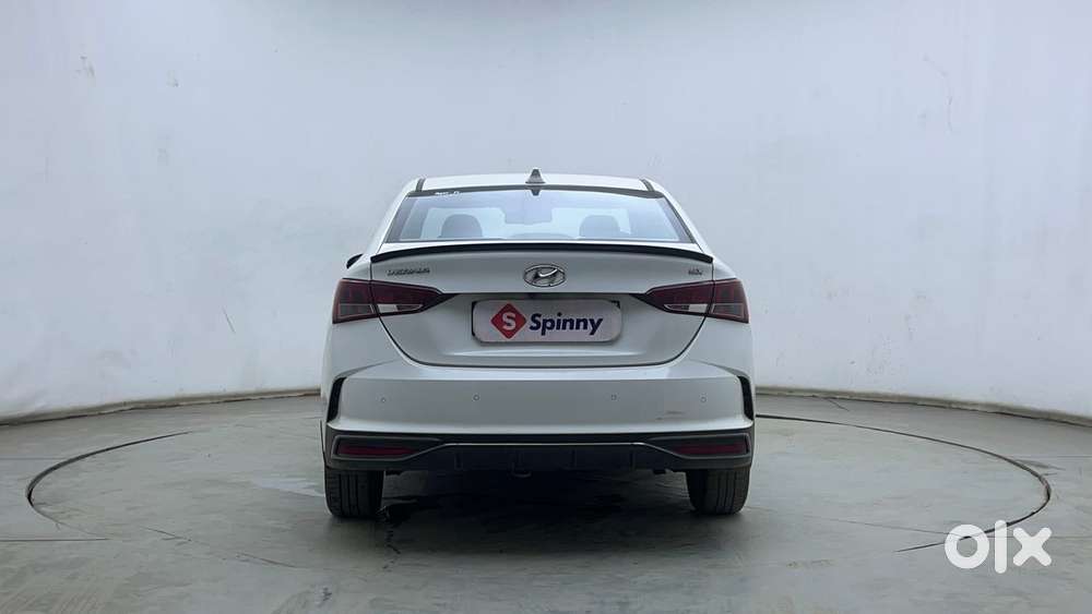 Hyundai Verna 1.5 Sx Vtvt Ivt, 2021, Petrol