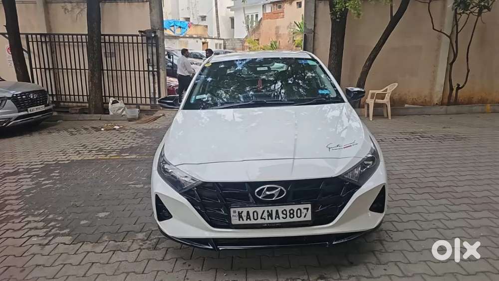 Hyundai I20 Asta (o) 1.2 Ivt, 2022, Petrol