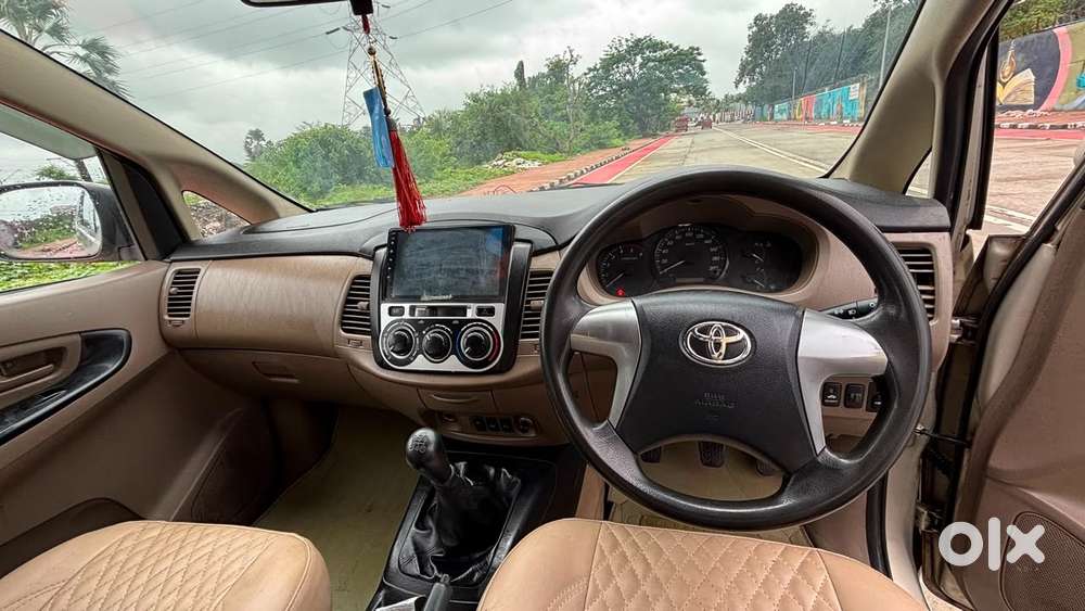 Toyota Innova 2.5 G (diesel) 8 Seater, 2016, Diesel