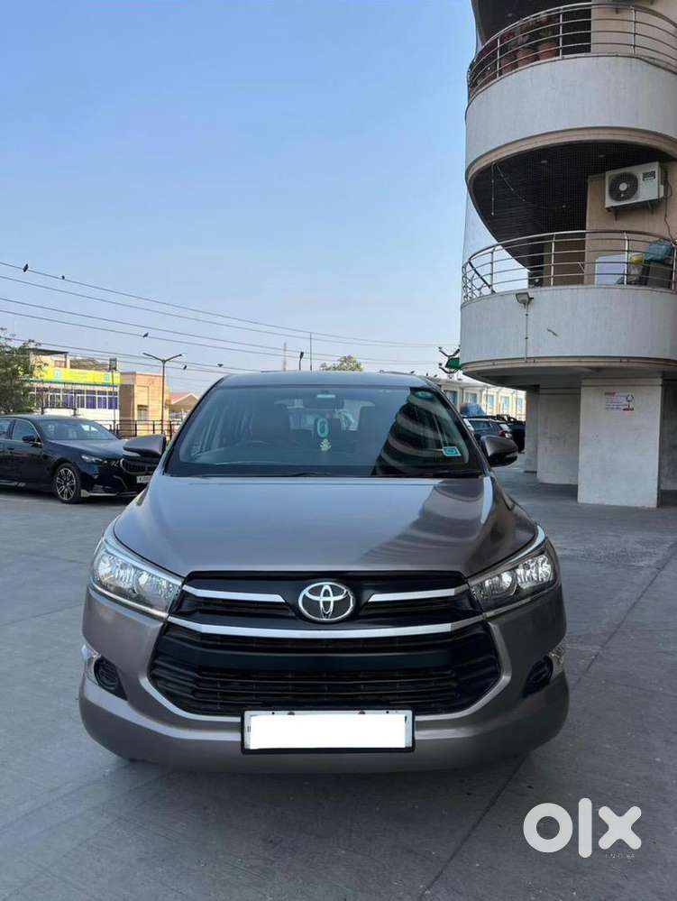 Toyota Innova Crysta 2017 Diesel Well Maintained
