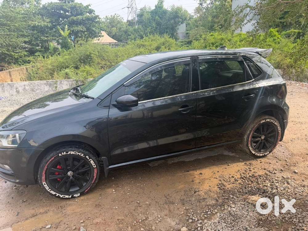 Volkswagen Polo 2015 Petrol 77000 Km Driven