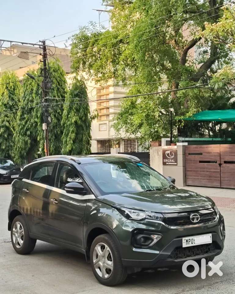 Tata Nexon 1.2 Revotron Xm Plus (s), 2022, Petrol