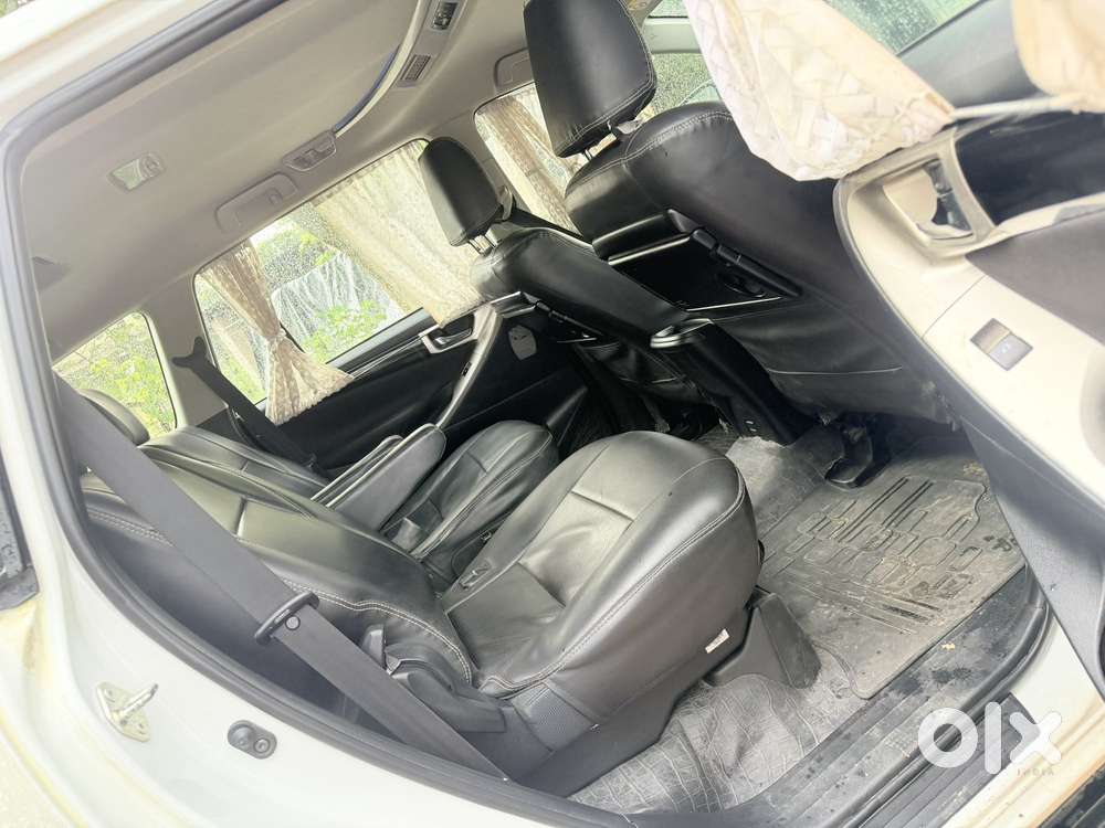 Toyota Innova Crysta 2.4 V 7 Str, 2022, Petrol