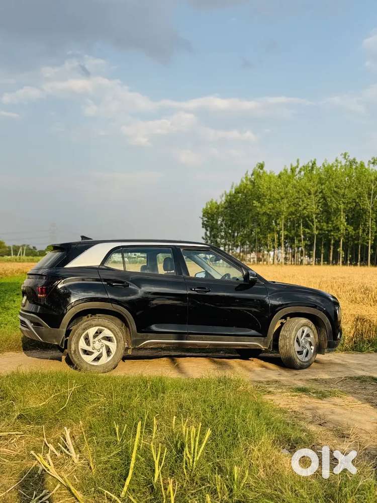 Black Colour No Accident Genuine Car