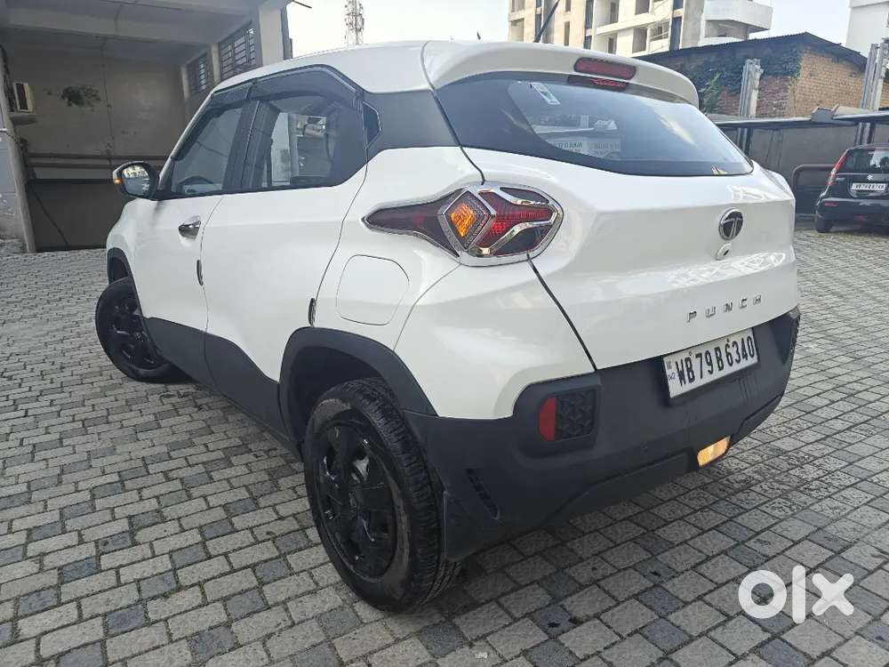 Tata Punch 1.2 Adventure Rhythm Pack