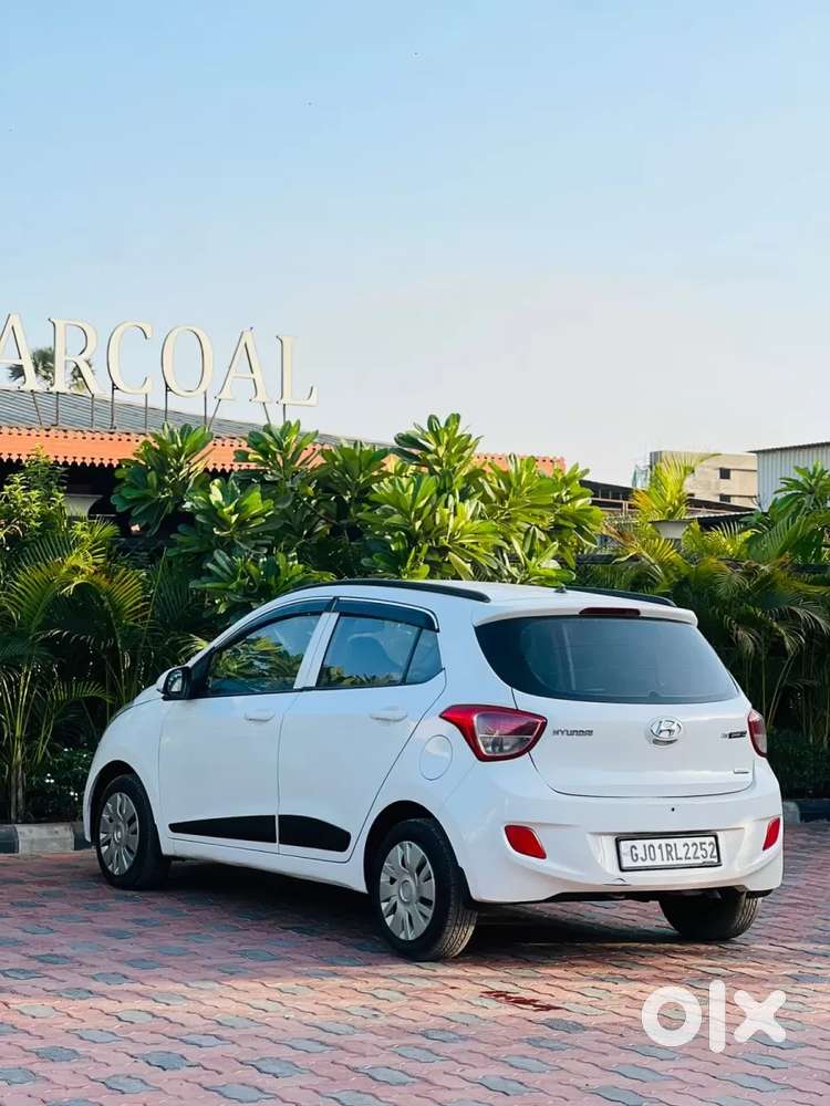 Hyundai Grand I10 1.2 Crdi Sportz, 2015, Diesel