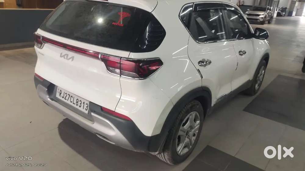 Kia Sonet 2023 Petrol Well Maintained