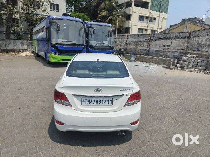 Hyundai Fluidic Verna