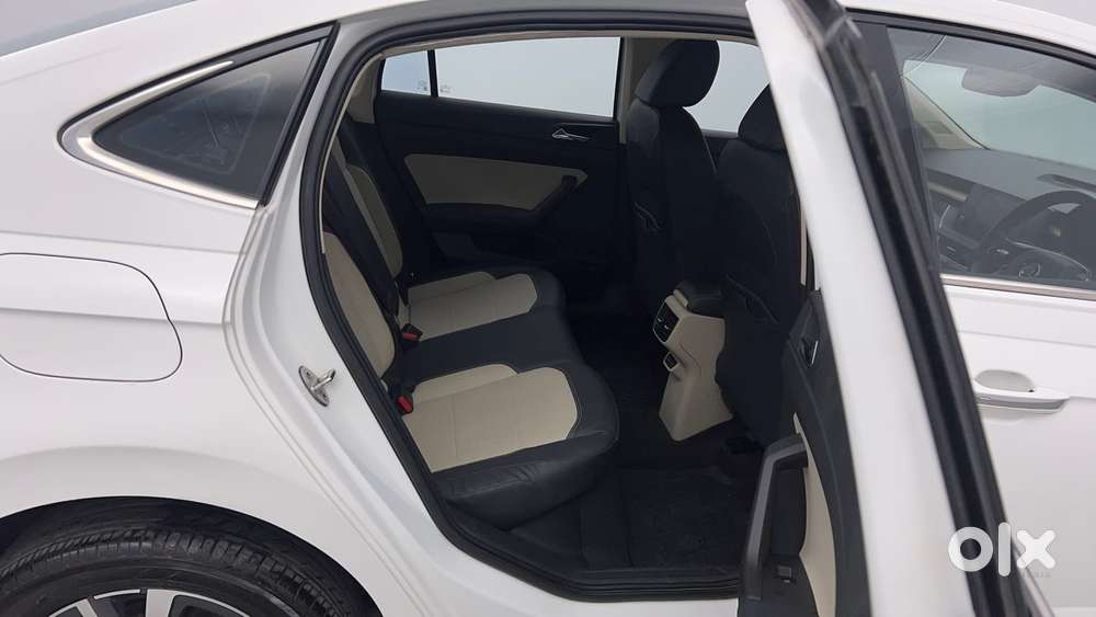 Skoda Slavia Style 1.5l Tsi Dsg, 2022, Petrol