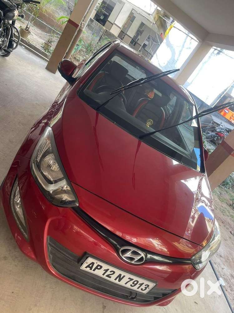 Hyundai Petrol Car 2013