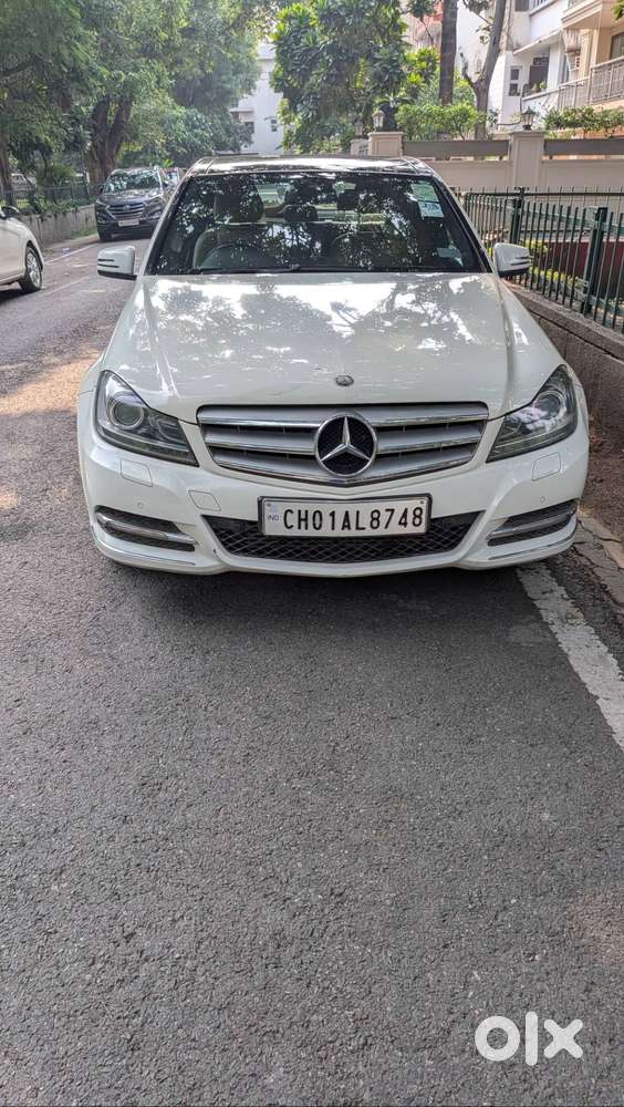 Mercedes-benz C200 Cgi Avantgarde | Just 21,000 Kms | Rare Low-mileage