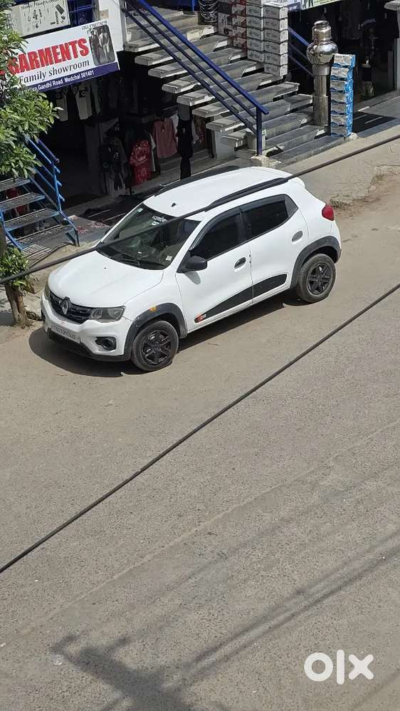Well Condition Car White Color