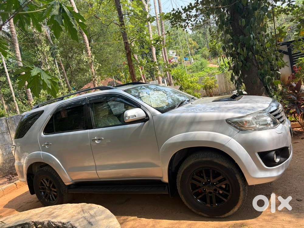 Toyota Fortuner 2015