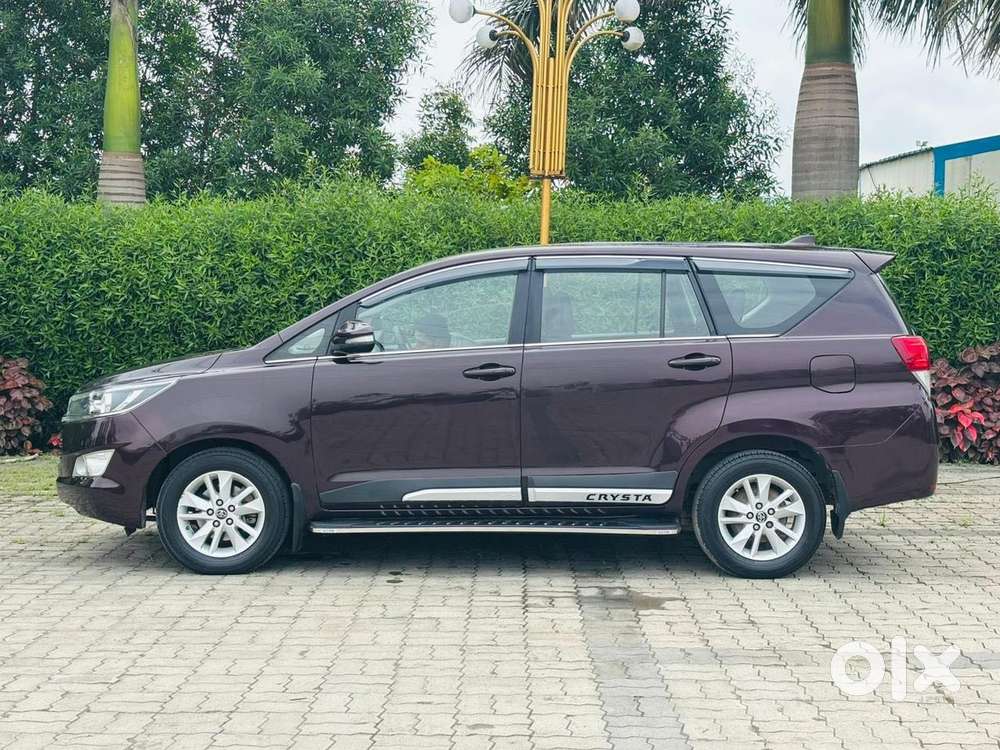 Toyota Innova Crysta 2.8 Gx At 8s, 2017, Diesel