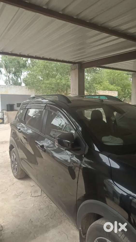 Renault Triber Emotion  Mt Petrol 2026 Stealth Black