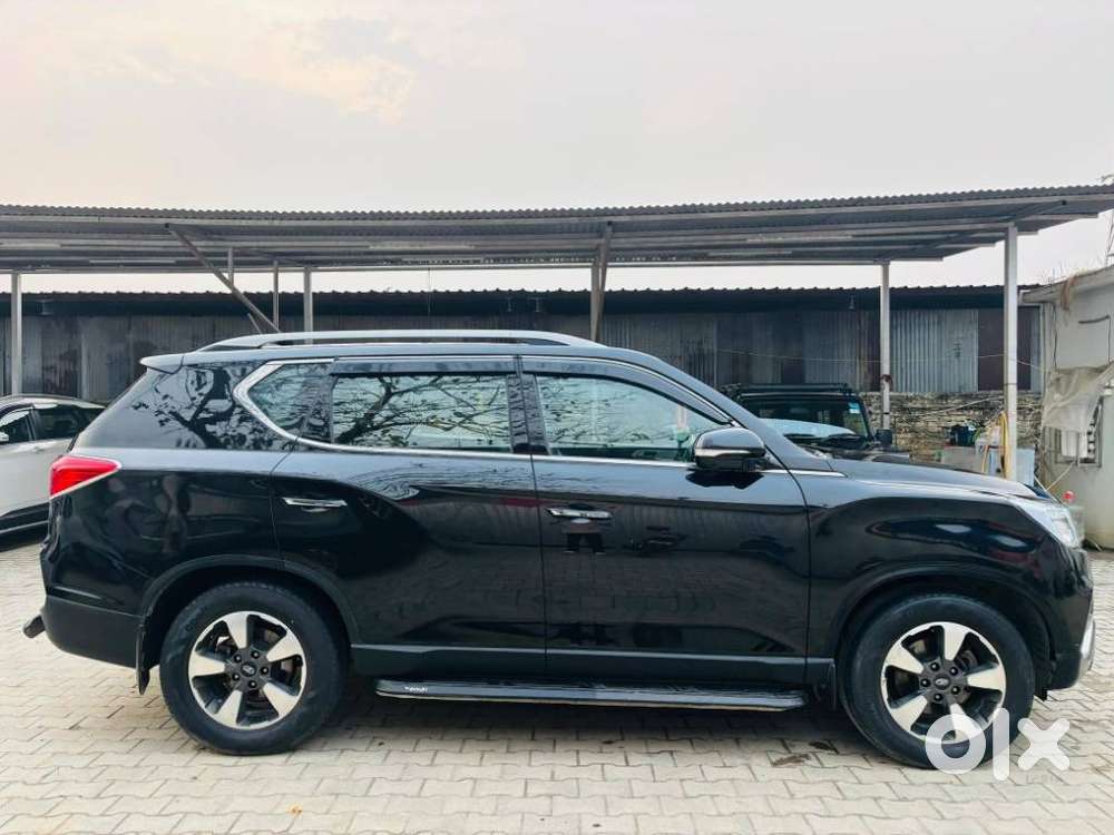 Mahindra Alturas G4 4wd At, 2019, Diesel
