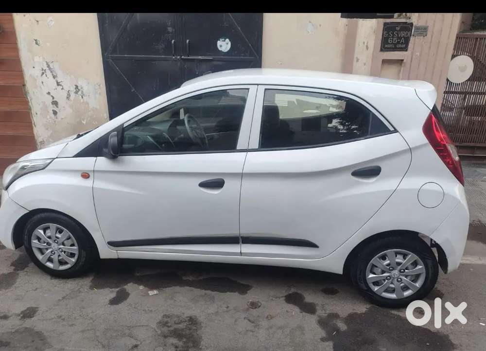 Hyundai Eon 2017 Petrol 70000 Km Driven