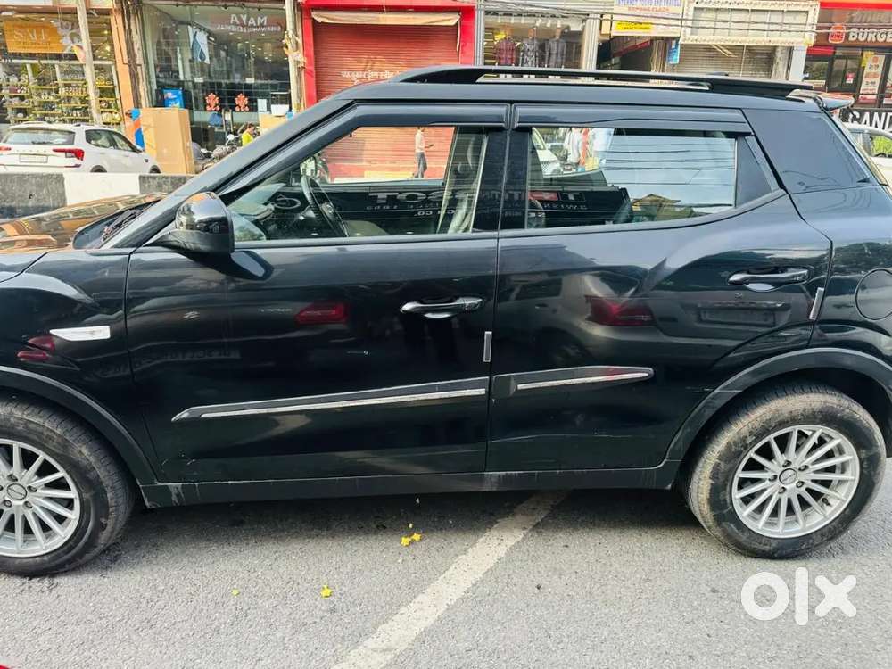 Mahindra Xuv300 2022, Black. First Owner, Neat And Clean,
