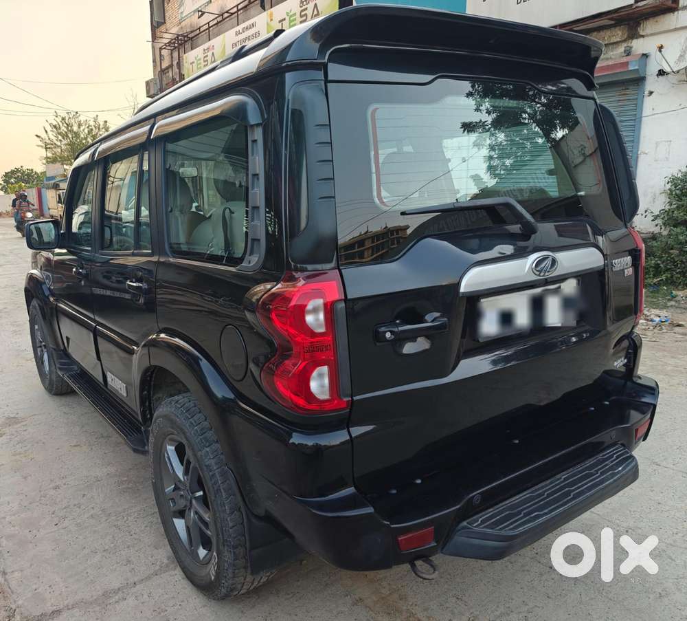 Mahindra Scorpio S9, 2019