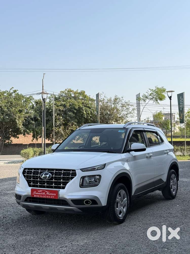 Hyundai Venue S Turbo, 2021, Petrol
