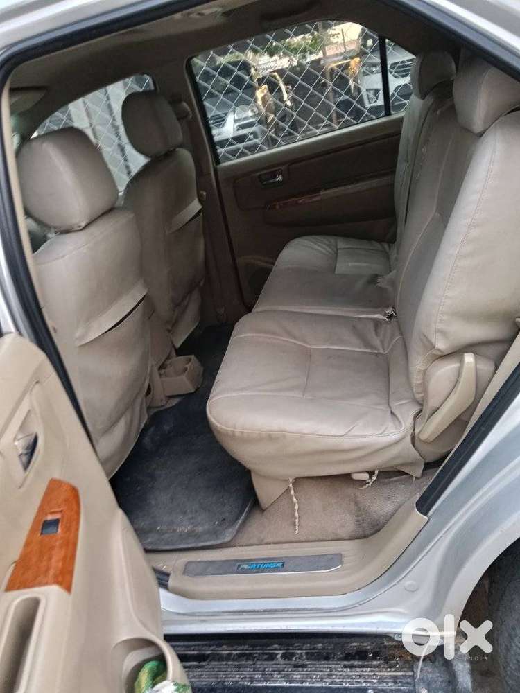 Toyota Fortuner, 2011, Diesel