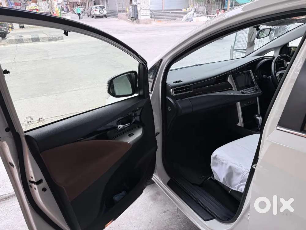 Toyota Innova Crysta 2020 Diesel 132000 Km Driven