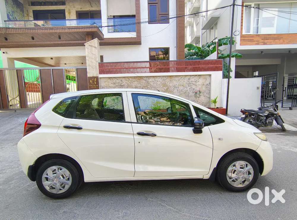 Honda Jazz Petrol Mt 2015