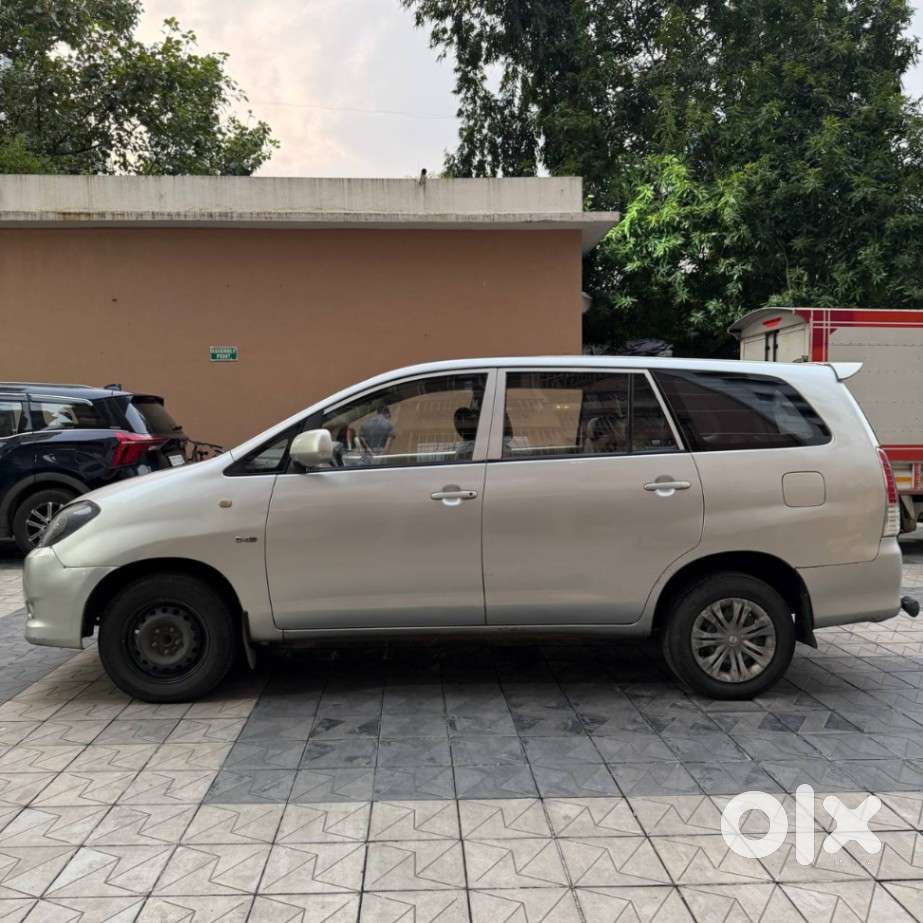 Toyota Innova 2.5 G (diesel) 8 Seater Bs Iv, 2008, Diesel