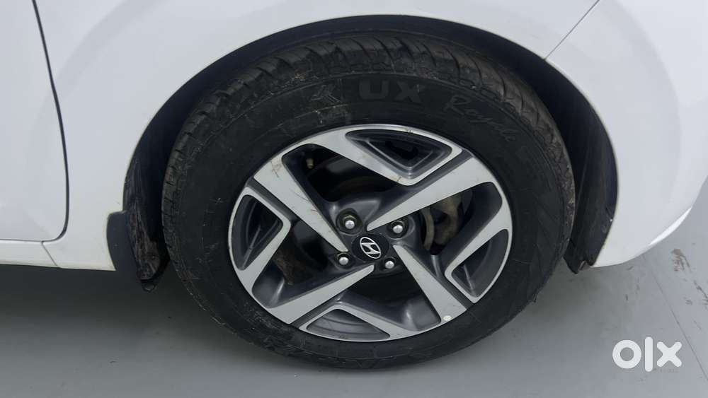 Hyundai Aura 1.0 Sx Plus Petrol, 2020, Petrol